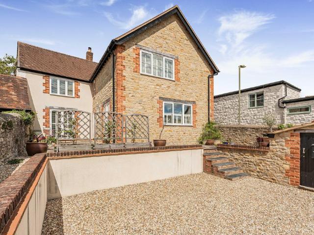 House for sale in Berrick Salome, Oxfordshire