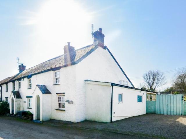 House for sale in Lerryn, Cornwall