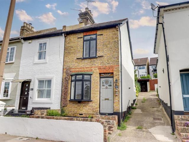 House for sale in Alton Barnes, Isle Of Man