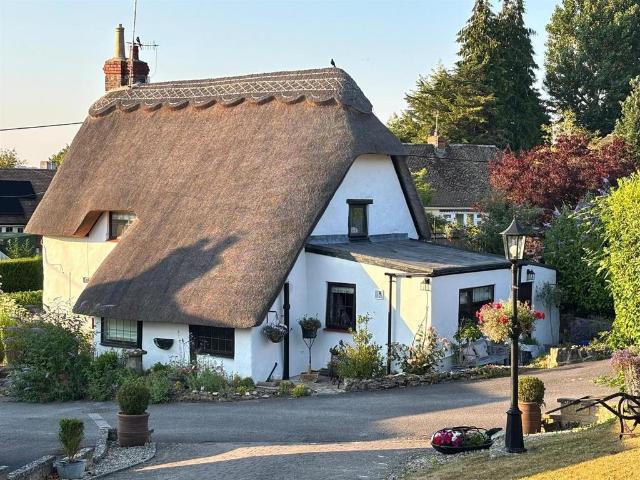 House for sale in North Wroughton, Swindon