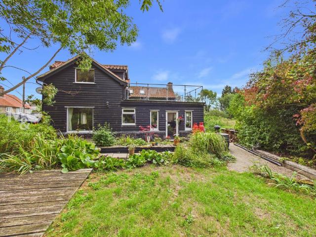 House for sale in Burthorpe, West Suffolk