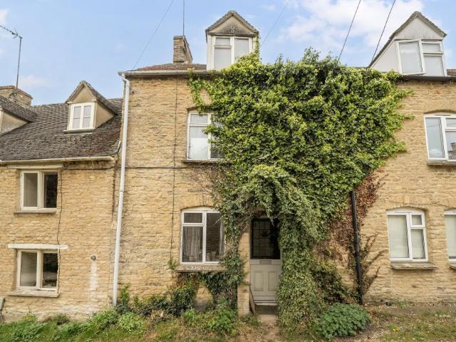 House for sale in Millend, Black Bourton