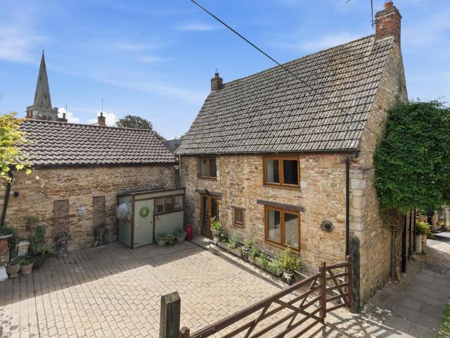House for sale in Geddington