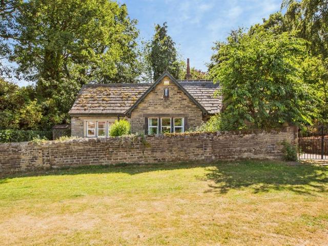 House for sale in Savile Park, West Yorkshire