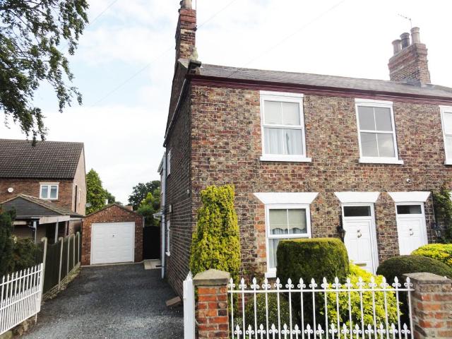 House for sale in Hemingbrough, North Yorkshire