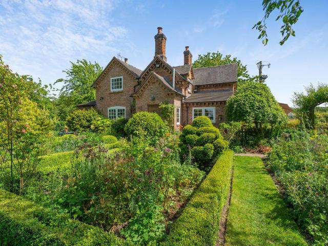 House for sale in Ellenhall, Baswich