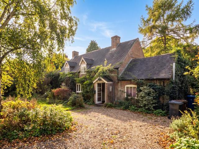 House for sale in Tatenhill, East Staffordshire