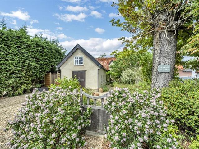 House for sale in Chelmondiston, Suffolk