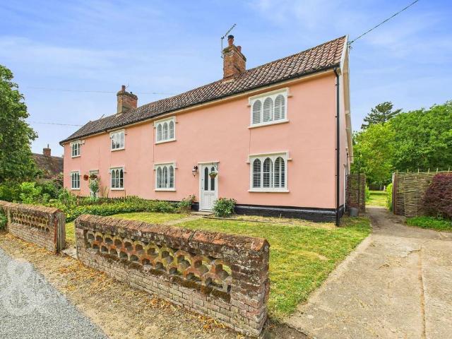House for sale in Bedingfield, Suffolk