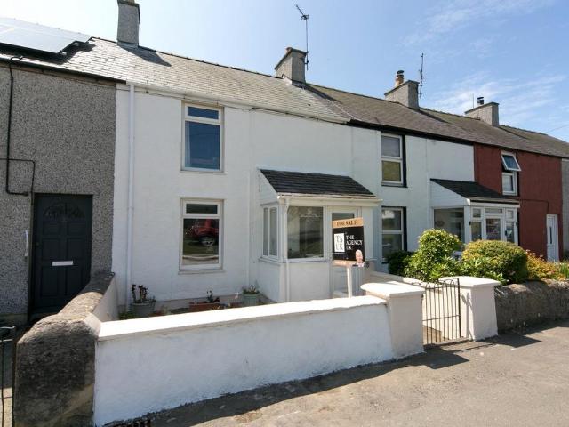 House for sale in Llanfaelog, Wales
