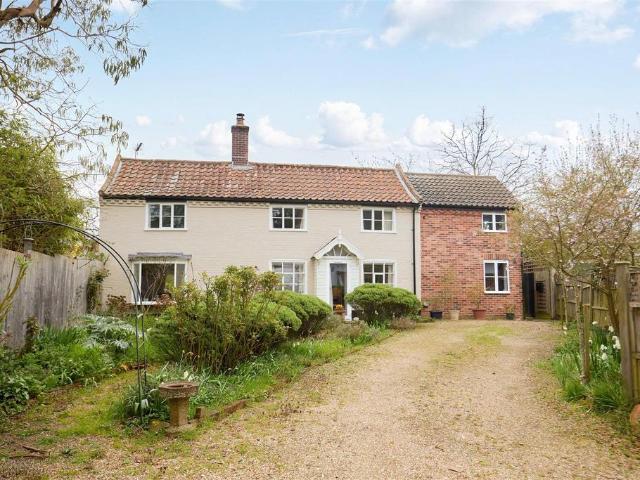 House for sale in Eastbridge, Suffolk