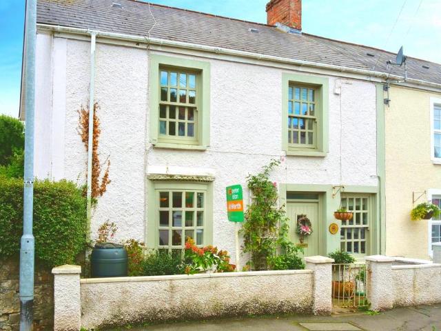 House for sale in Porthcawl, Newton
