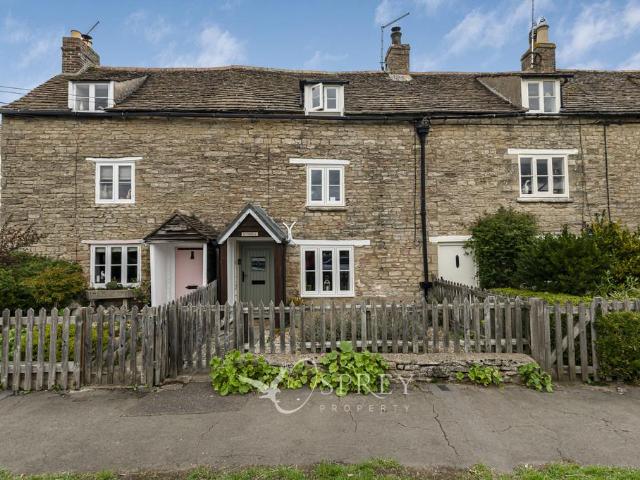House for sale in Oundle