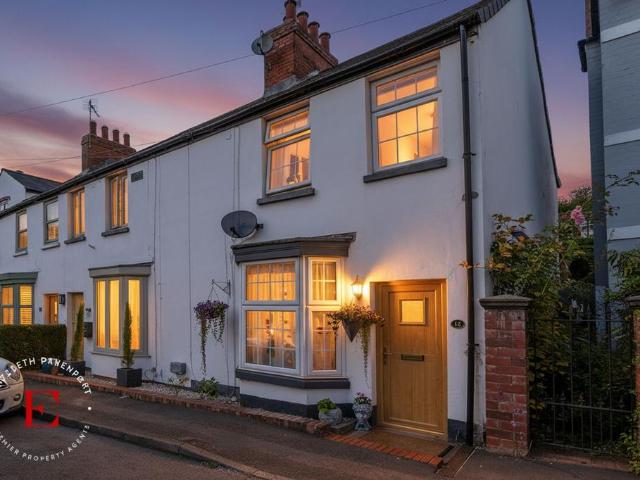 House for sale in Ladyes Hills, Green Close