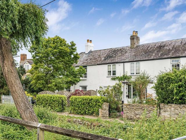 House for sale in Evershot, Oxfordshire