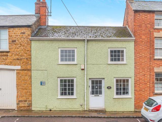 House for sale in Evershot, Oxfordshire