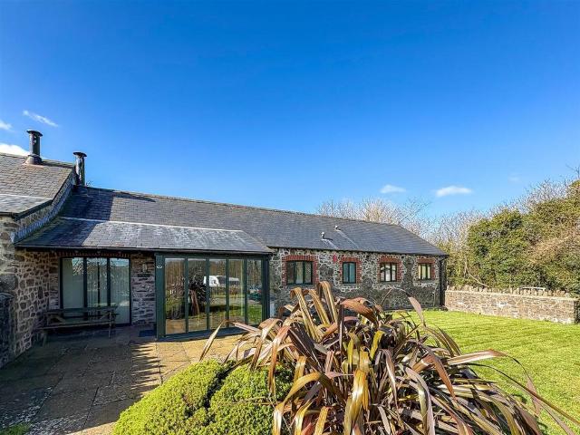 House for sale in St Ishmael's, Wales