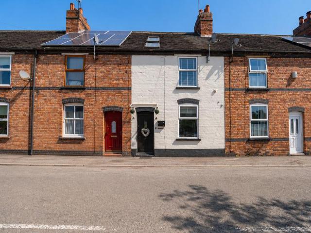 House for sale in Gun Hill, Warwickshire