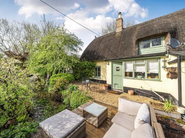 House for sale in Barton Stacey, Hampshire