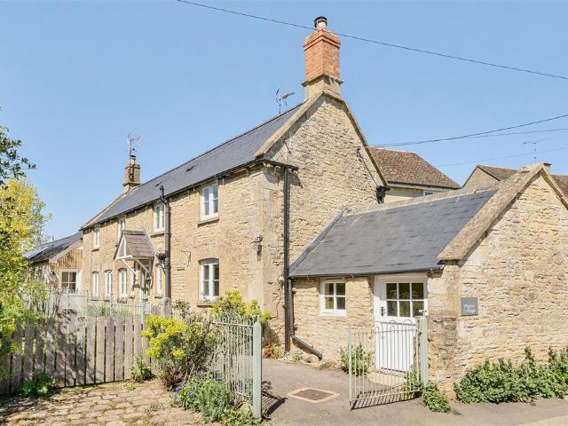 House for sale in Black Bourton, Oxfordshire