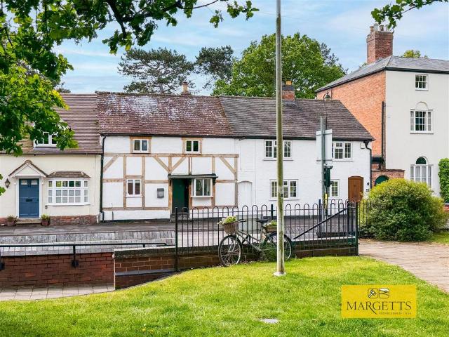 House for sale in Green Close, Warwickshire