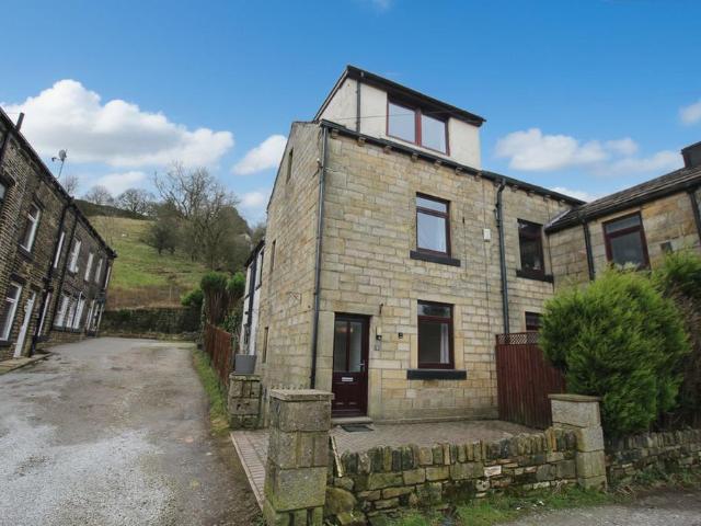 House for sale in Walsden, West Yorkshire