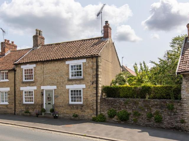 House for sale in Thornton-le-dale, North Yorkshire