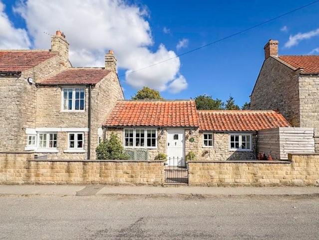 House for sale in Appleton-le-Moors