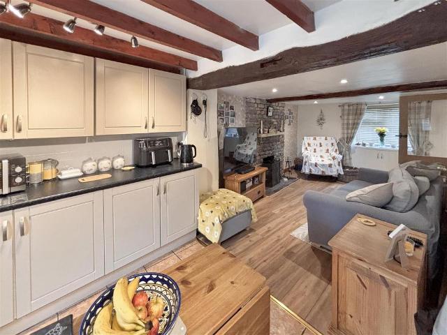 House for sale in Alderminster, Warwickshire