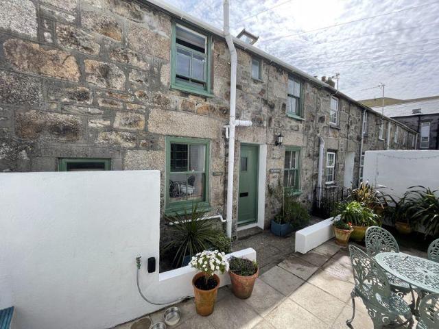 House for sale in St. Ives, Cornwall