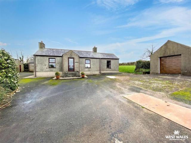 House for sale in Hundleton, Wales