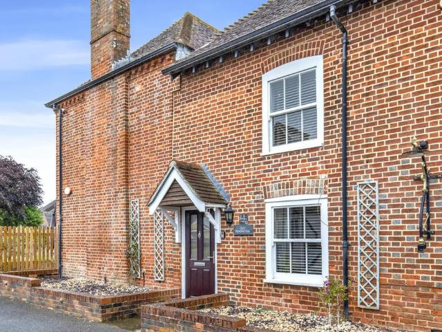 House for sale in Littlecote, West Sussex