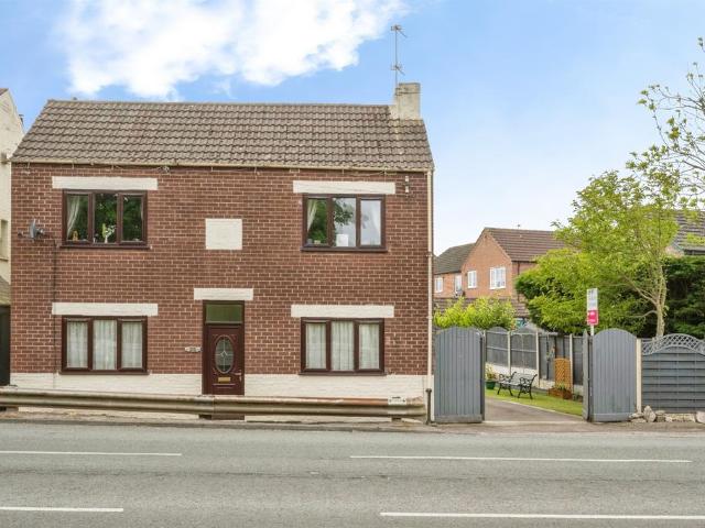 House for sale in Thorne, South Yorkshire
