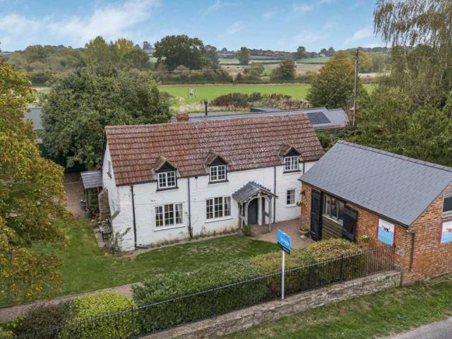 House for sale in Eaton Bishop, Madley