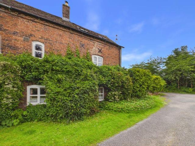 House for sale in Pave Lane, Telford