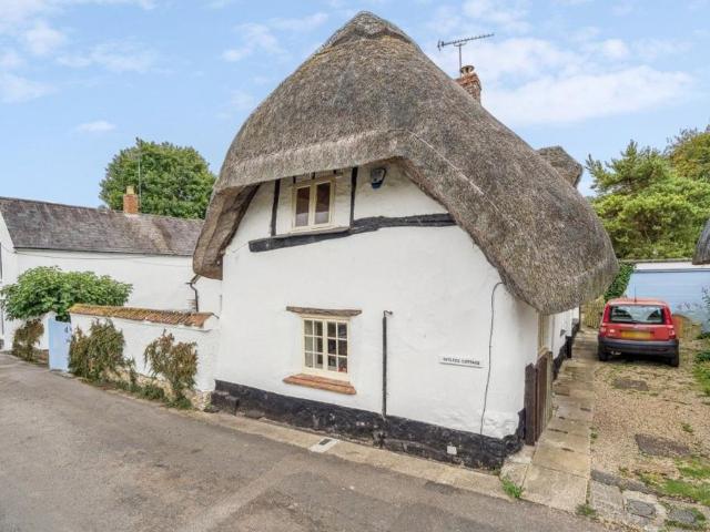 House for sale in Westlington, Dinton