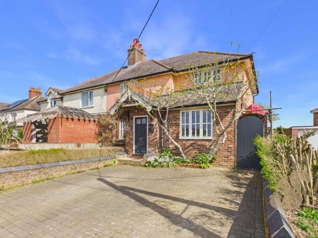 House for sale in Chelmondiston, Suffolk