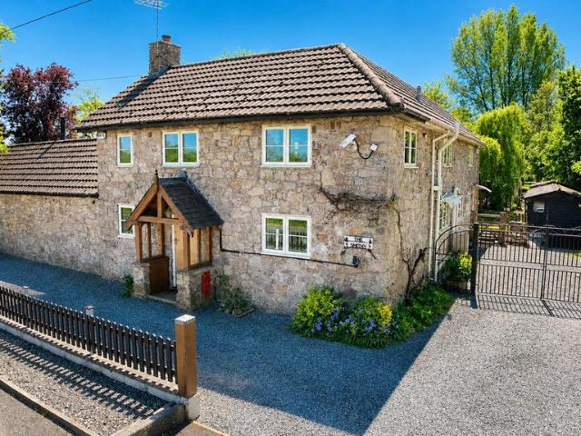 House for sale in Kinnerley, Shropshire