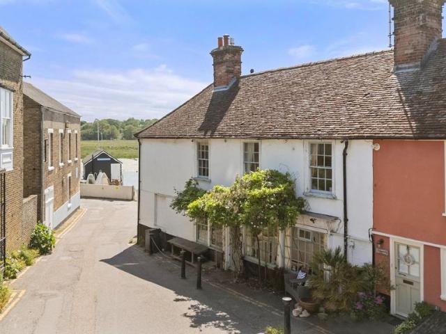 House for sale in Fordham Heath, Essex