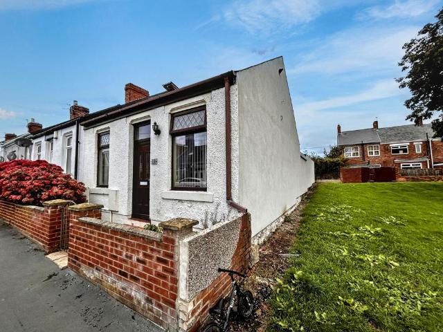 House for sale in Penshaw, Tyne And Wear