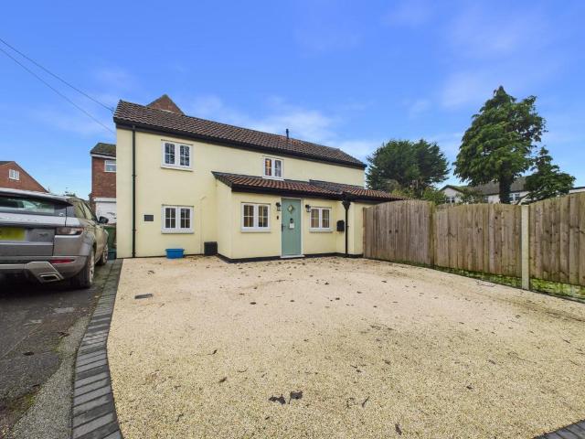 House for sale in Bonby, North Lincolnshire