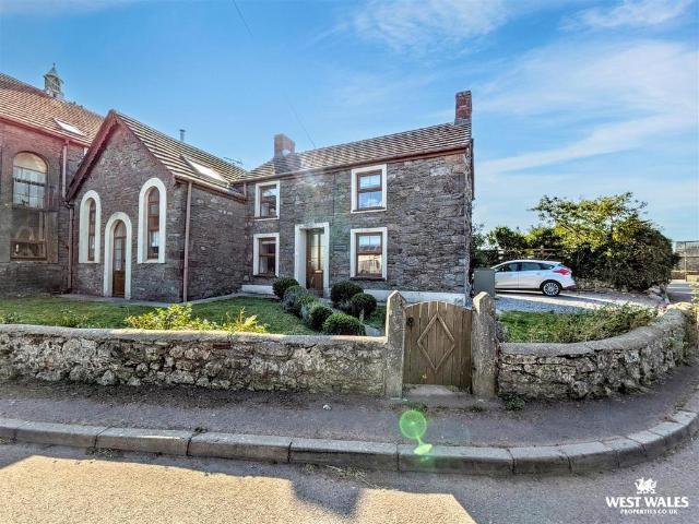 House for sale in Llansaint, Wales