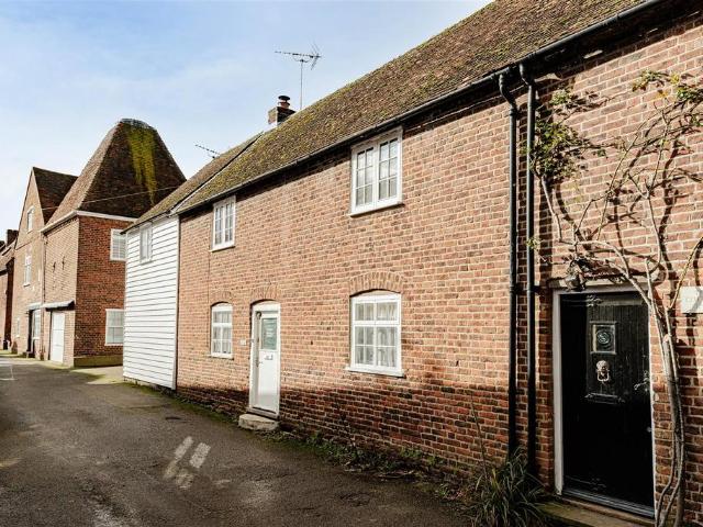 House for sale in Wickhambreaux, The Bridge
