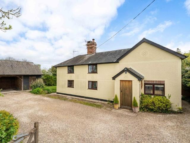 House for sale in Chipping Hill, Essex