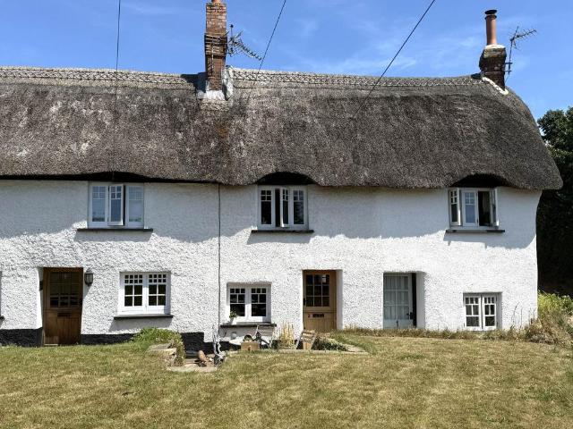 House for sale in Littleham, Budlake