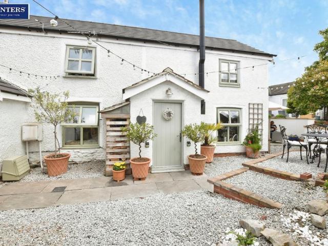 House for sale in Messingham, North Lincolnshire