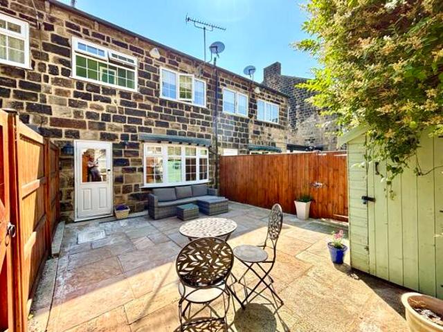 Cottage for sale in Horsforth, West Yorkshire