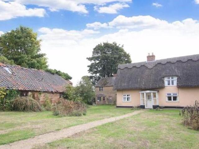 House for sale in Key Street, Suffolk
