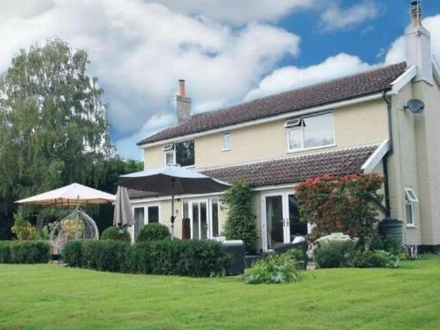 House for sale in Key Street, Suffolk