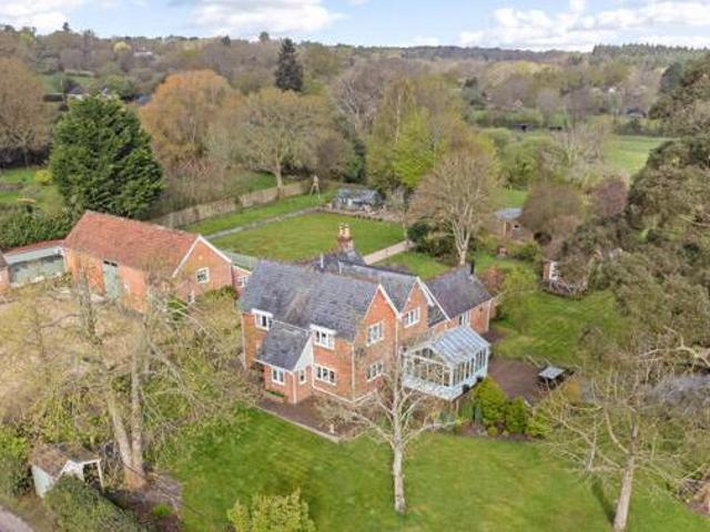 House for sale in Fox's Hill, New Forest